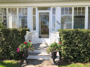 Spacious Charming Century Home in Wellington